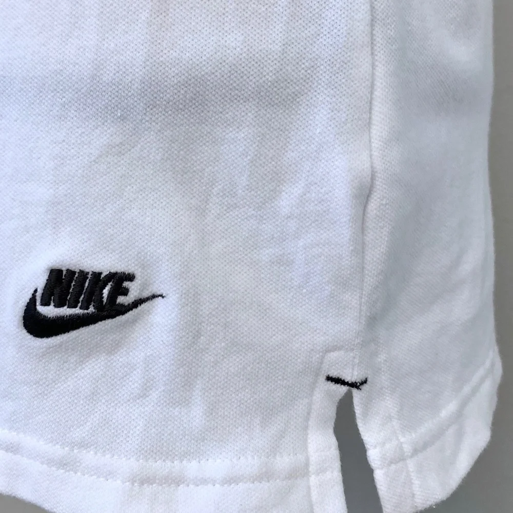 NIKE White Short Sleeve Polo T - Shirt